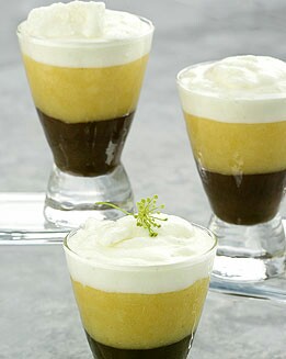 CHOCOLATE, CREMA DE NARANJA Y ESPUMA DE VAINILLA
