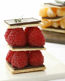 CHOCOLATE CON MANDARINA Y FRAMBUESAS