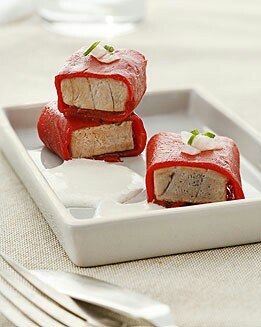 ATÚN, PIMIENTOS DEL PIQUILLO Y CEBOLLA