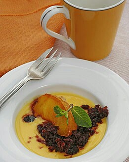 MELOCOTÓN  ASADO CON SORBETE DE VINO