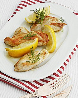 POLLO FRITO CON LIMÓN