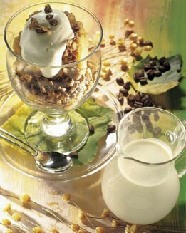 POSTRE DE MOCA Y LICOR DE ALMENDRA