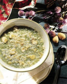 CREMA DE BRÉCOL Y ALMENDRAS