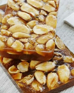 TURRóN DE GUIRLACHE