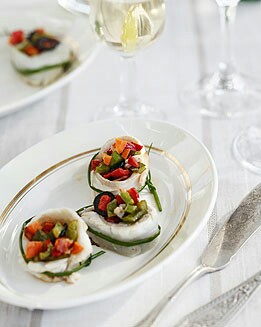 ENROLLADO DE LUBINA CON VERDURAS