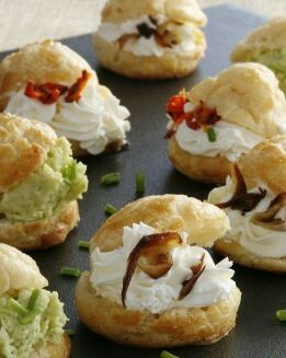PROFITEROLES SALADOS
