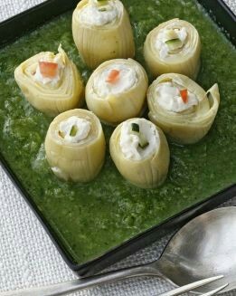 ALCACHOFAS RELLENAS DE VERDURAS