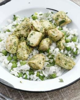 PECHUGAS DE POLLO CON HARISSA VERDE