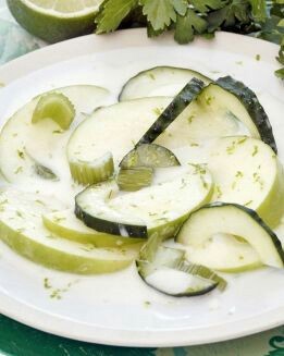 ENSALADA DE MANZANA Y YOGUR