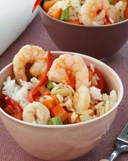SALTEADO DE GAMBAS CON ARROZ