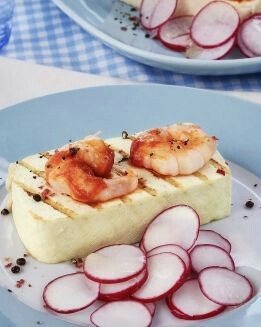 GAMBAS CON TOFU Y ENSALADA DE RÁBANOS