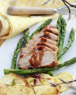 POLLO EN SALSA MISO CON TRIGUEROS