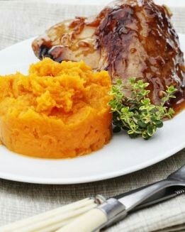 PRESA AL PEDRO XIMENEZ CON PURÉ DE BATATA