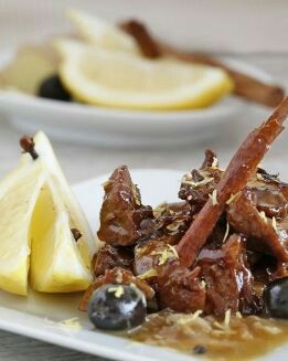 TAJINE DE CORDERO CON LIMÓN Y ACEITUNAS