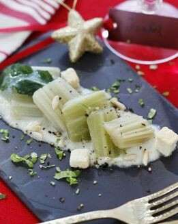 CARDO CON PIÑONES