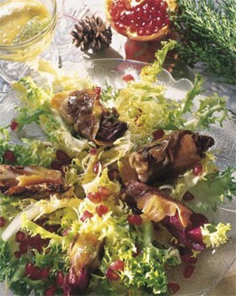 ENSALADA DE ESCAROLA CON SALMÓN Y GRANADAS
