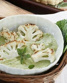 COLIFLOR AL HORNO CON CREMA DE BRECOL