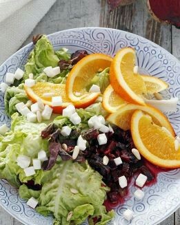 ENSALADA DE REMOLACHA Y QUESO DE CABRA