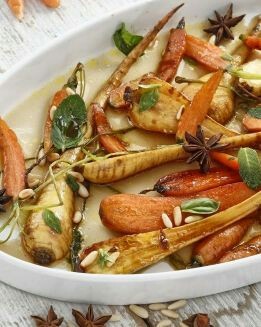 ZANAHORIAS Y CHIRIVÍAS  ASADAS