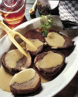 MEDALLONES DE SOLOMILLO EN SALSA