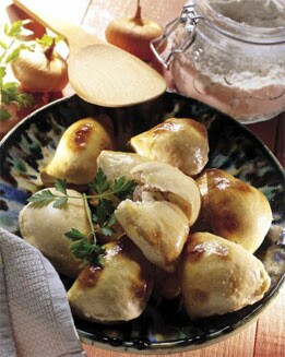 EMPANADILLAS DE QUESO Y SALMÓN