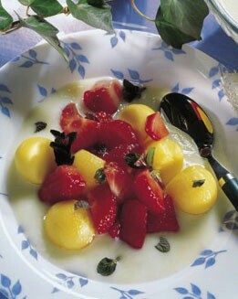 FRESAS Y MANGO CON NATILLAS