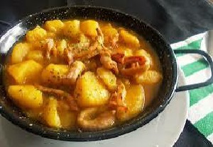 guiso de patatas con calamares